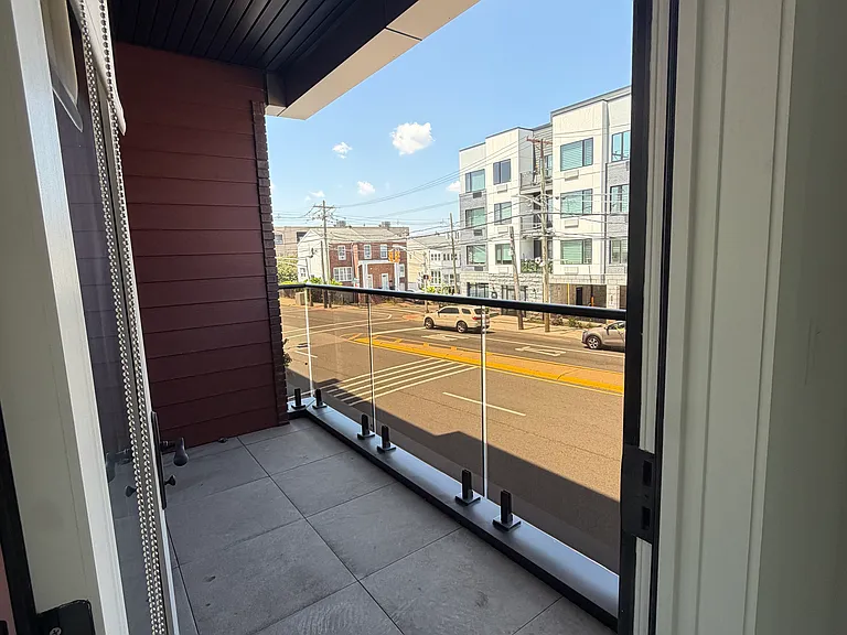 8800 Kennedy Blvd — Photo 10