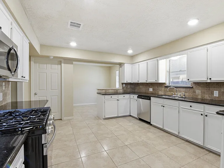 9052 Zapata Way — Photo 20