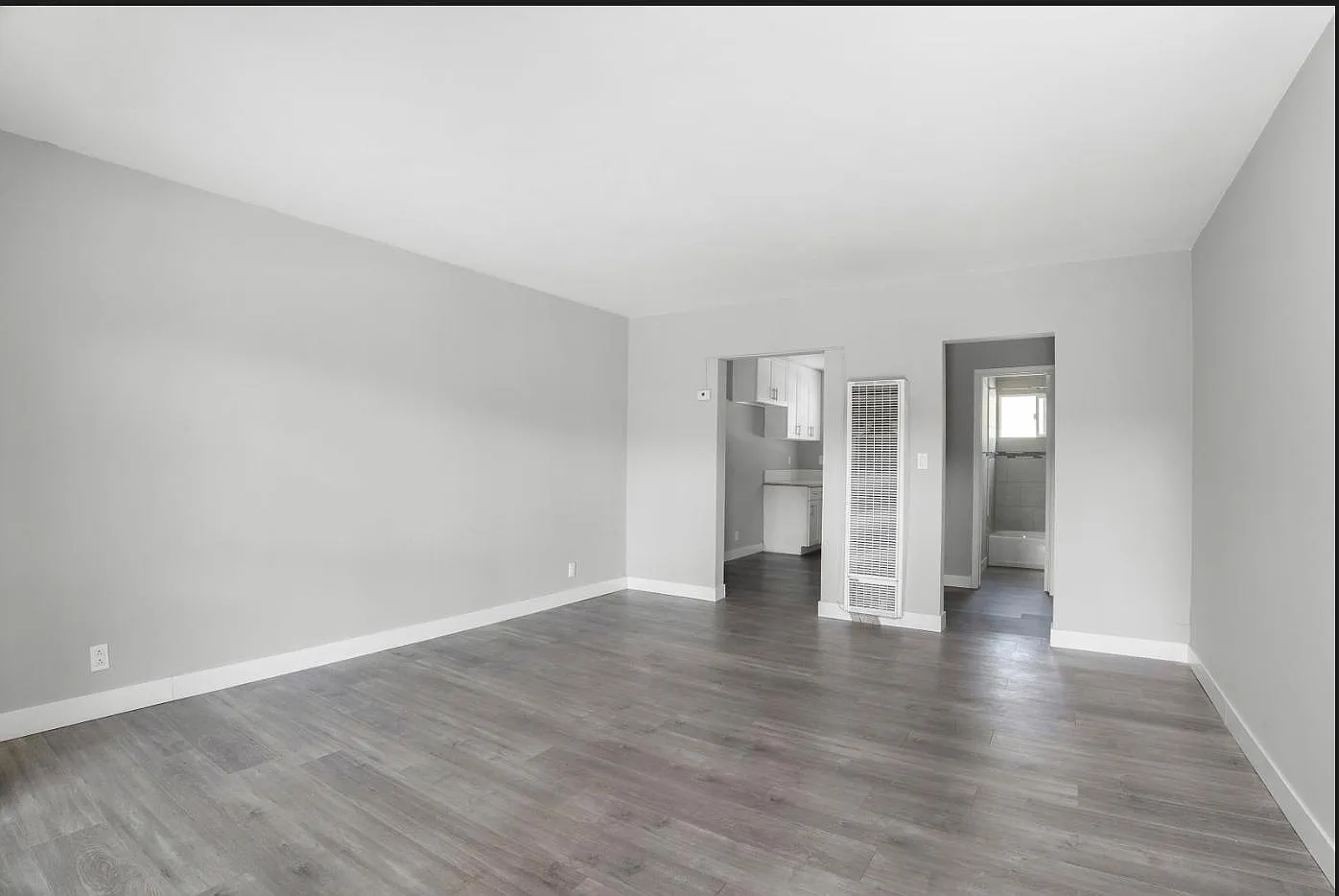 Stadium View Apartments — Photo 3