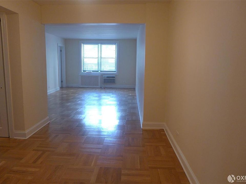1st image of 1360 York Ave APT 2K