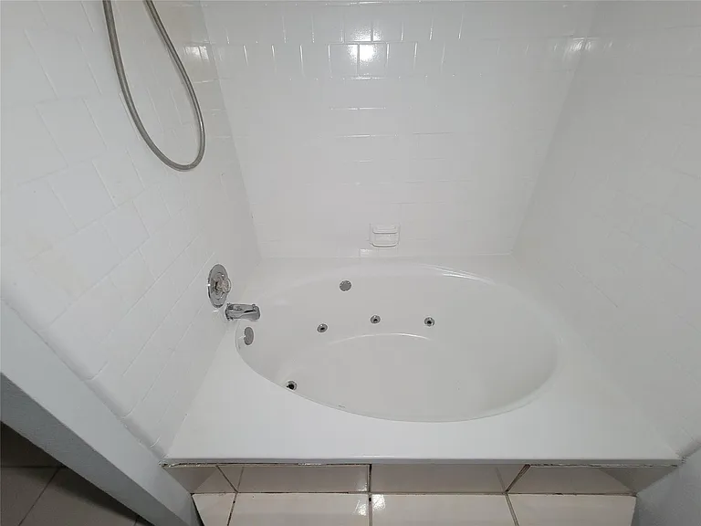 1454 Plumwood Dr — Photo 30