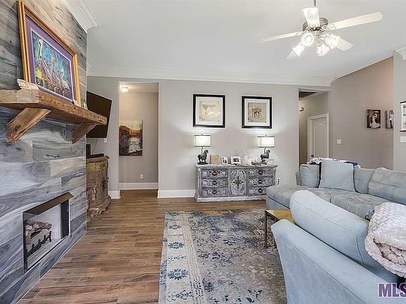 4th image of 8315 Quiet Creek Dr