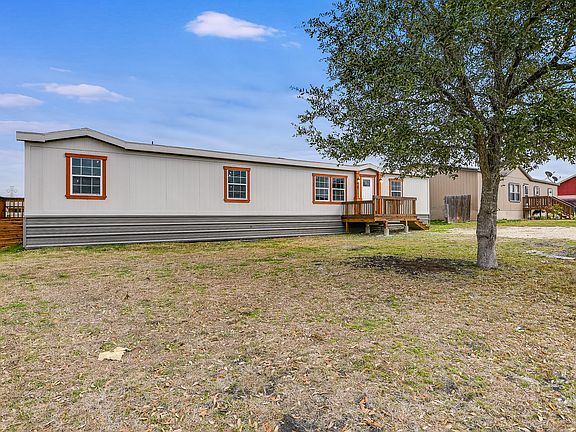 3rd image of 467 Rosemary Loop