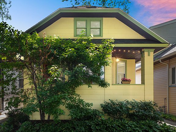 2nd image of 804 N Taylor Ave
