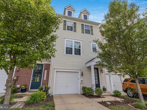 23014 Foxglove Way, California, MD 20619