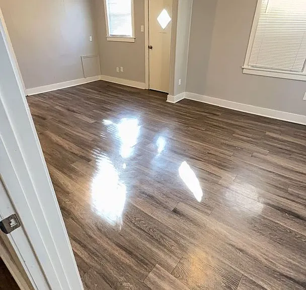 916 Crockett Pl — Photo 11