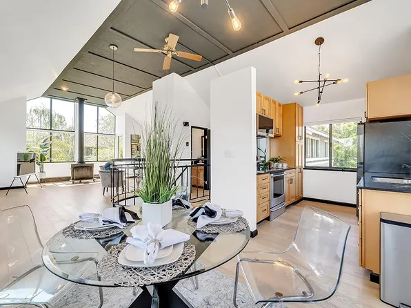 1251 Moonsail Ln, Foster City, CA 94404