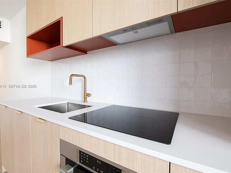 90 NE 32nd St #516 — Photo 11
