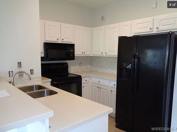 3rd image of 75 N Courtyard Way