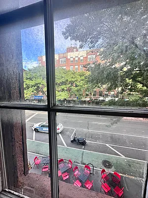 Rented by Aimee Grodanz, LREB | media 6