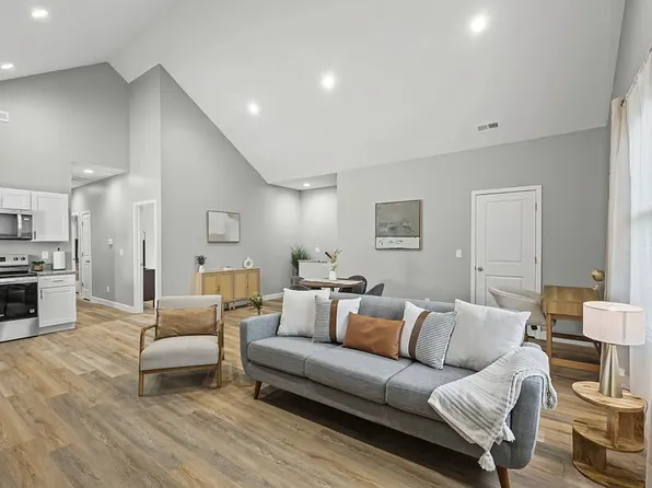 1137 W 21st St, Indianapolis, IN