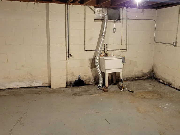 605 Jungles Ave — Photo 13