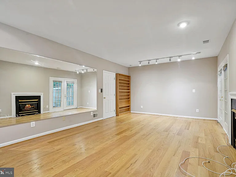 8544 Westown Way — Photo 23