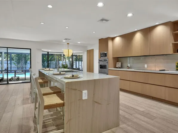 5801 SW 37th Ter, Fort Lauderdale, FL 33312