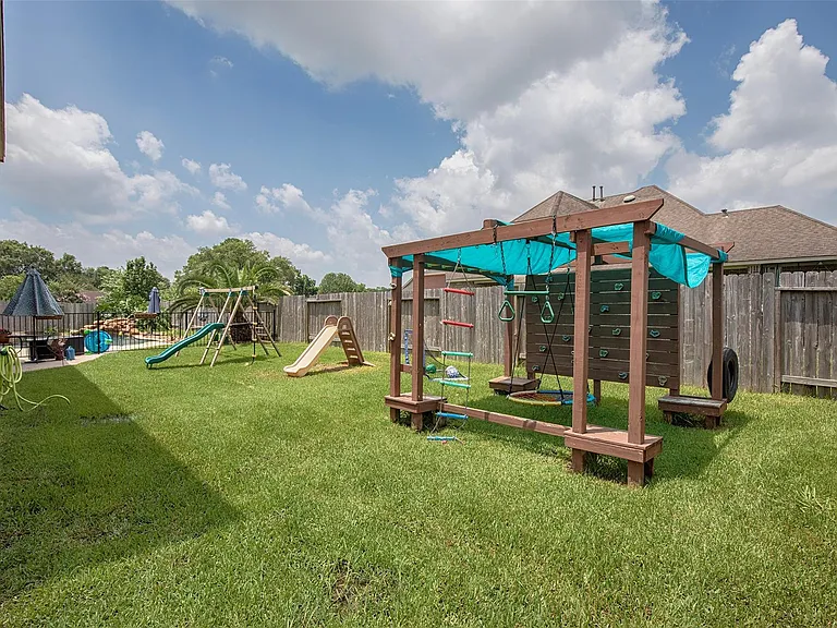 2110 Stonehollow Ct — Photo 31