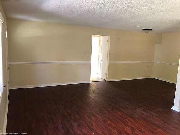 4th image of 1241 Lake Clay Dr
