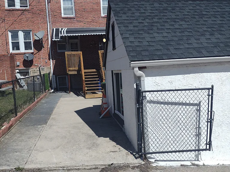 4701 Dunkirk Ave — Photo 5