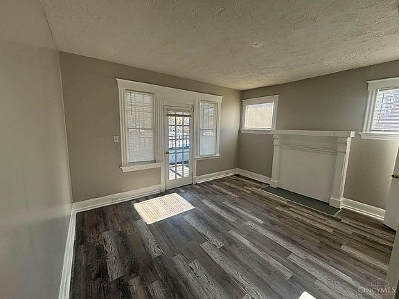 3rd image of 3671 Vine St APT 2