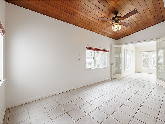 5th image of 1055 Klem Rd