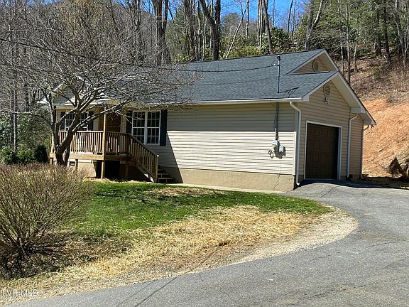 2nd image of 302 Grover Reece Rd