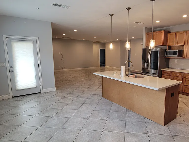 719 Morales Ct — Photo 5