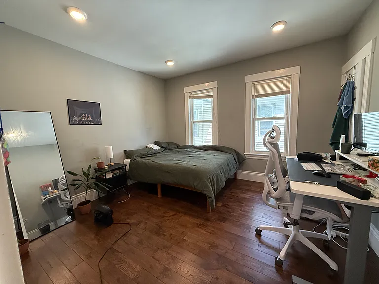 13-15 Pennsylvania Ave #2 — Photo 7
