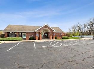 8200 Spring Creek Ln, O'Fallon, MO 63368