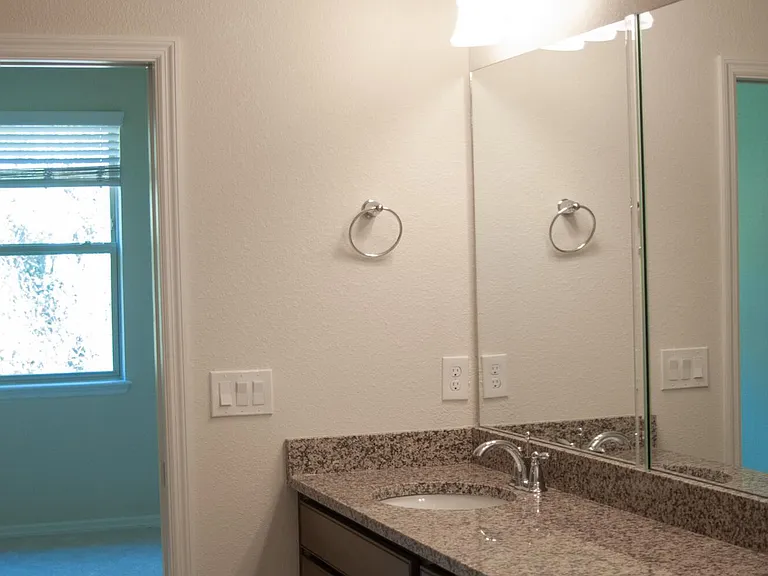 403 Orchard Pass Ave — Photo 10