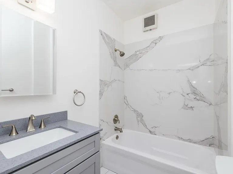 150 11th St #7 — Photo 9