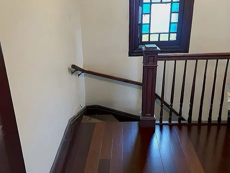 1st St — Photo 8