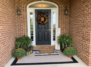 868 Splendor View Dr, Somerset, KY 42503