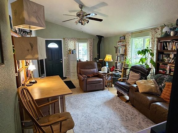 5th image of 9001 Misery Point Road NW