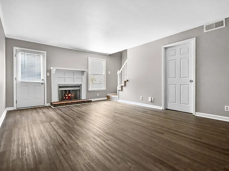 3394 Minor Dr — Photo 3