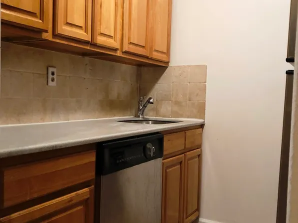 1670 Bell Blvd, Bayside, NY