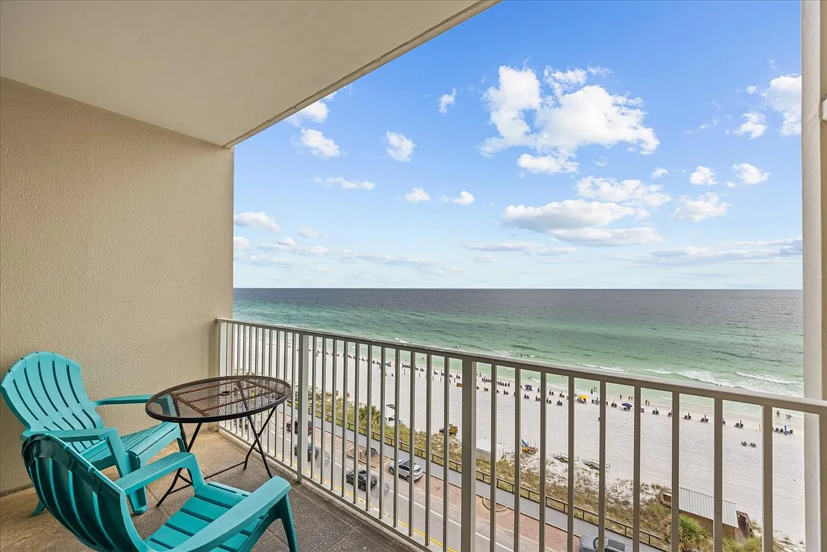 2 bed, 1072 sqft, $3,000 — Photo 1