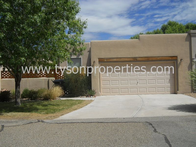 Renatl Home at 13129 Nandina