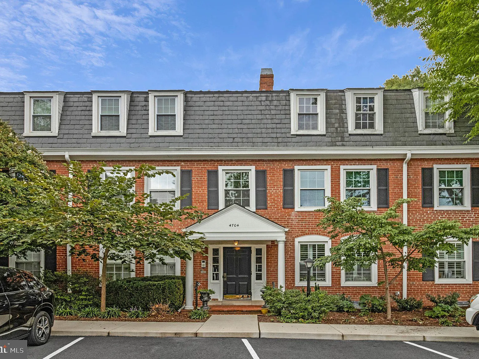 1 bed, 1.0 bath, 767 sqft, $1,895 — Photo 1