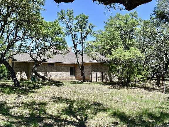 4th image of 421 DRESDEN WOOD DR