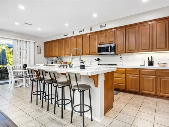 4526 Trotter Dr, Hemet, CA 92545