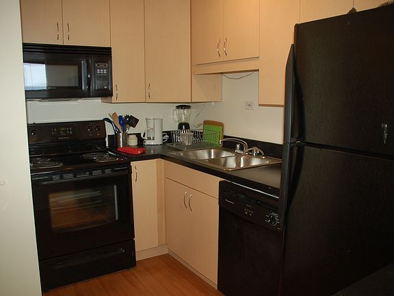 5th image of 4250 N Marine Dr #12