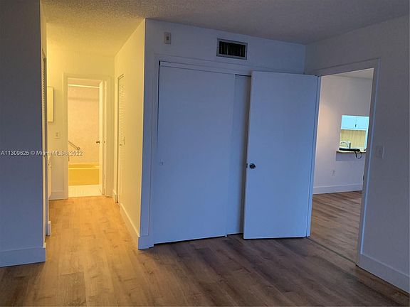 5th image of 16751 NE 9th Ave APT 603