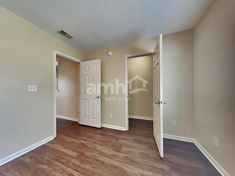 409 Lakewind Dr — Photo 19