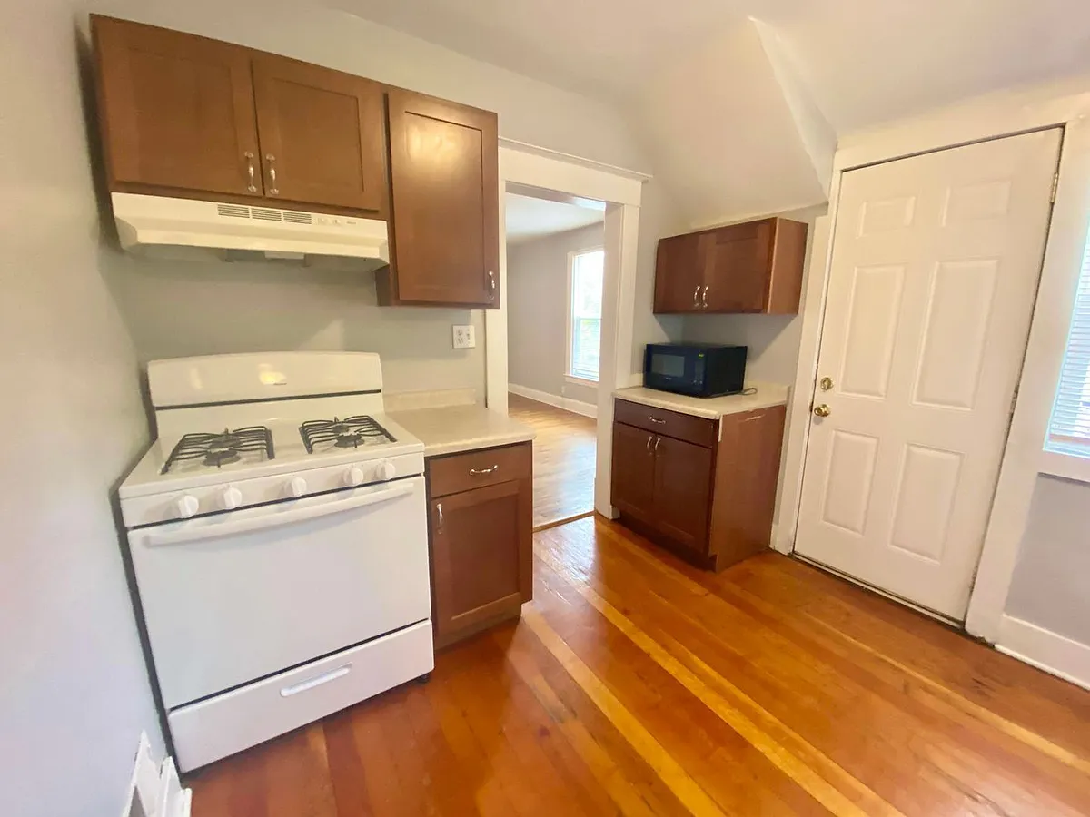 Building Photo - 1617 7th St NW #2
