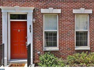 205 Surgeon General Ct, Philadelphia, PA 19146