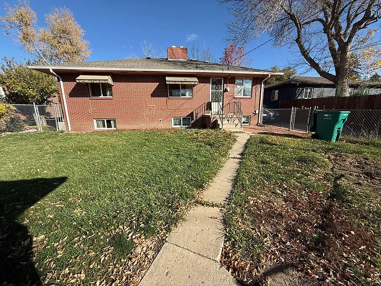 2975 S Downing St — Photo 25