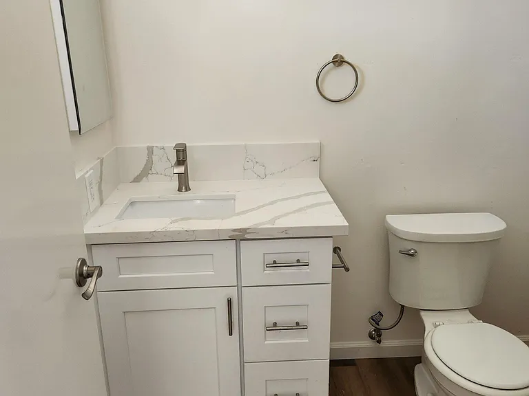 4654 Diane Ave — Photo 10