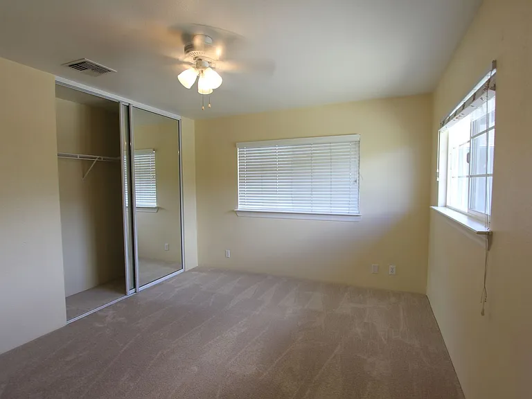 91-1425 Halahua St — Photo 32