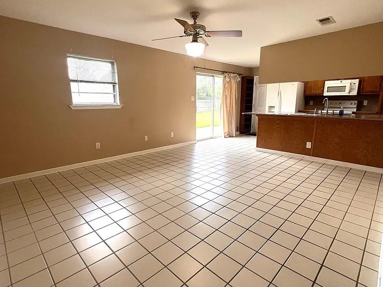 15309R Royal St — Photo 6