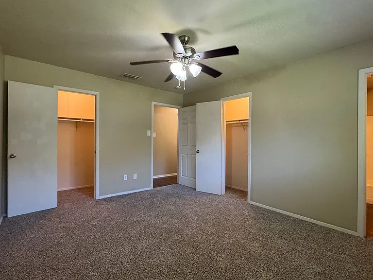 8414 Cambridge Rd #C06 — Photo 18