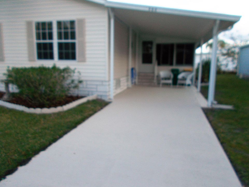 1st image of 906 Cashew Cir